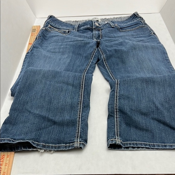 Women's Blue Jeans - Picture 1 of 8